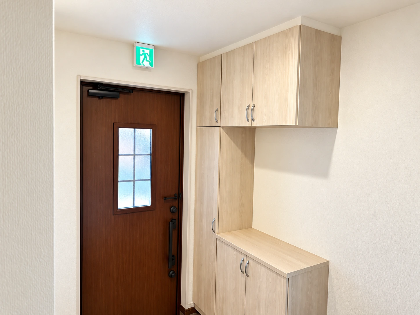 船橋松が丘の玄関
